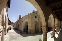 МОНАСТЫРЬ ЧЕСТНОГО КРЕСТА В ОМОДОСЕ